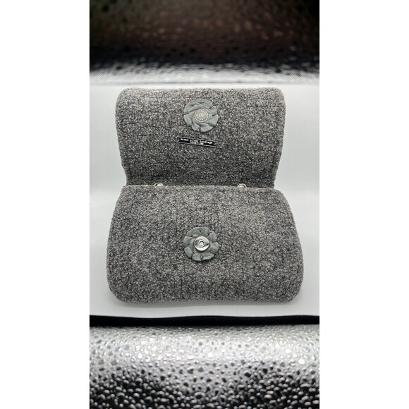 Sarah Oliver handmade grey wool bag with chain - Picture 2 of 7